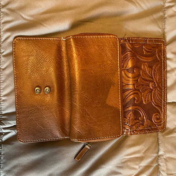 DOC Tooled Wallet - Picture 3 of 3
